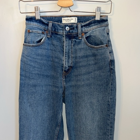 Abercrombie & Fitch Love Curve The Slim Straight Ultra High Rise SZ 0 / 25 - Picture 5 of 7
